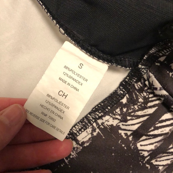 Zip up sweater size S - Picture 5 of 7